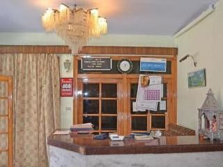 נייניטל Radha Continental Hotel מראה חיצוני תמונה